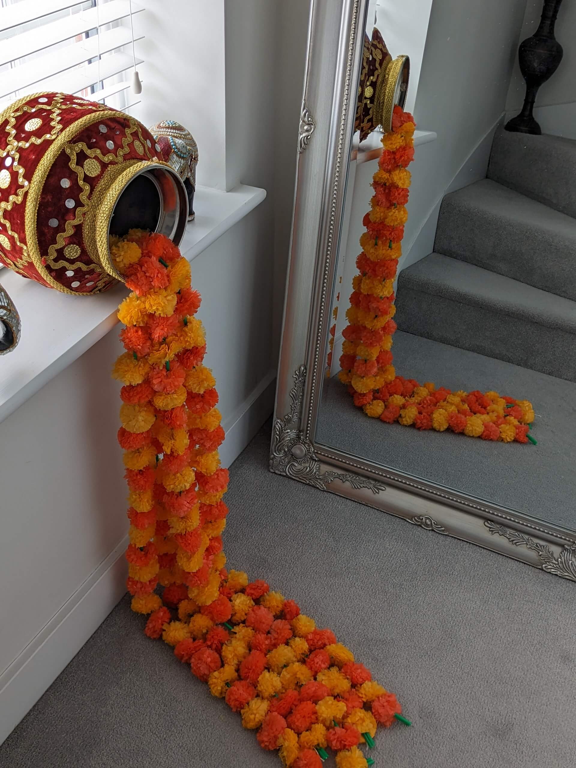 Mango & Orange Artificial Marigold Flower Garlands – 5 Pack (5ft) | Dual Colour Indian & Pakistani Wedding, Pooja, Haldi, Mehndi & Festival Décor